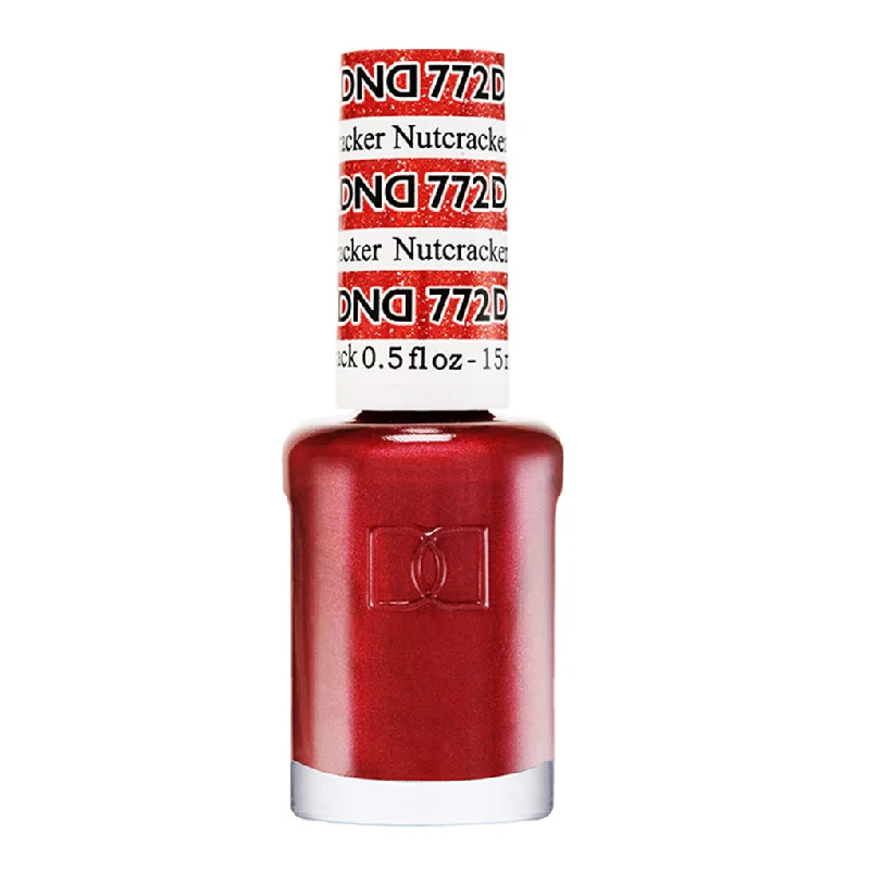 nail polish smooth plane-DND Nail Lacquer - 772 Nutcracker