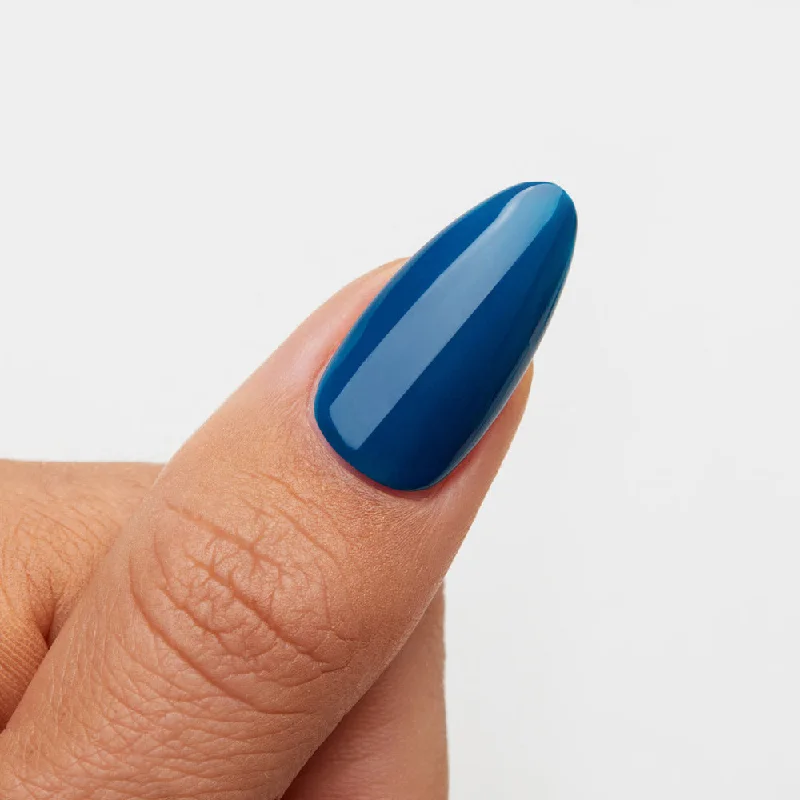 nail polish wet dew-In the Navy